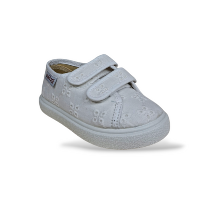 Scarpe-bambina-bianco-pizzo-sangallo-VUL-LADI-casual-Scarpetteria-Gica-Trani
