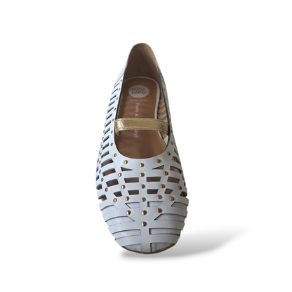 Scarpe-bambina-pelle-bianco-platino-Gioseppo-Palayan-design-traforato-Scarpetteria-Gica-Trani
