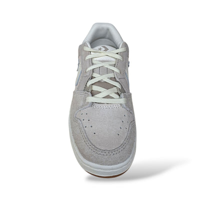 Converse-Skate-Inspired-Silhouette-beige-bianco-smart-casual-uomo-Scarpetteria-Gica-Trani
