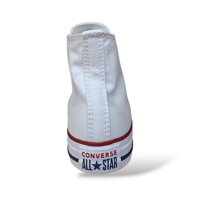 Scarpe-bianche-Converse-All-Star-adulto-carry-over-icona-senza-tempo-Scarpetteria-Gica-Trani
