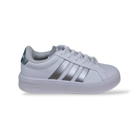 adidas-grand-court-jp9363-sneakers-ragazze-bianco-cangiante-iridescente-lacci-pelle-taglie-36-40-scarpetteria-gica-trani
