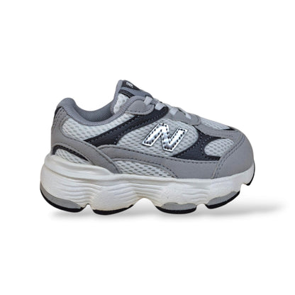 Sneakers New Balance 603 grigie per bambini e ragazzi