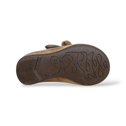 scarpe-regalo-bambine-ragazze-vul-ladi-candy-beige-velluto-fiocco-velcro-cerimonia-back-to-school-scarpetteria-gica-trani
