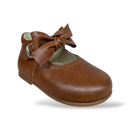 scarpine-bambolina-primi-passi-bambina-panyno-b1528-tabacco-pelle-naturale-morbida-calda-fiocco-estraibile-fibbia-fodera-pelle-sottopiede-anatomico-fondo-gomma-earth-tone-autunnale-taglie-19-23-scarpetteria-gica-trani
