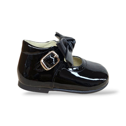 panyno-b1528-ballerina-bambolina-primi-passi-bambina-nero-vernice-lucida-fiocco-estraibile-fibbia-classica-elegante-cerimonia-battesimo-taglie-19-23-scarpetteria-gica-trani
