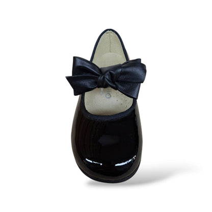 scarpe-vernice-nera-lucida-bambina-panyno-b2601-fiocco-estraibile-fibbia-fodera-pelle-sottopiede-anatomico-pelle-fondo-gomma-classica-formale-intramontabile-due-look-cerimonia-scuola-taglie-24-29-scarpetteria-gica-trani
