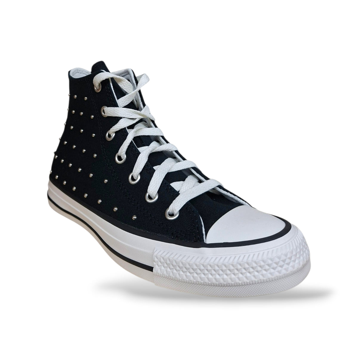 scarpe-tela-bambine-converse-chuck-taylor-nero-bianco-borchie-lacci-scuola-look-fashion-grintoso-scarpetteria-gica-trani
