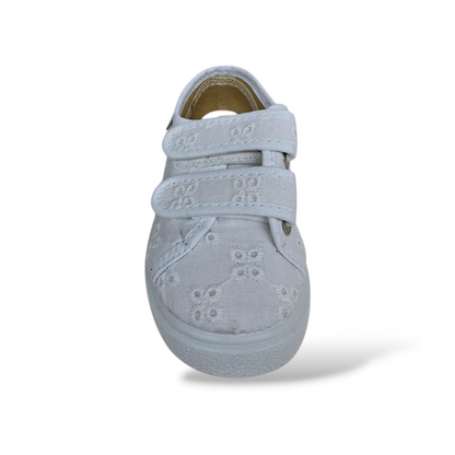 Scarpe-casual-bambina-bianco-sangallo-VUL-LADI-tempo-libero-Scarpetteria-Gica-Trani
