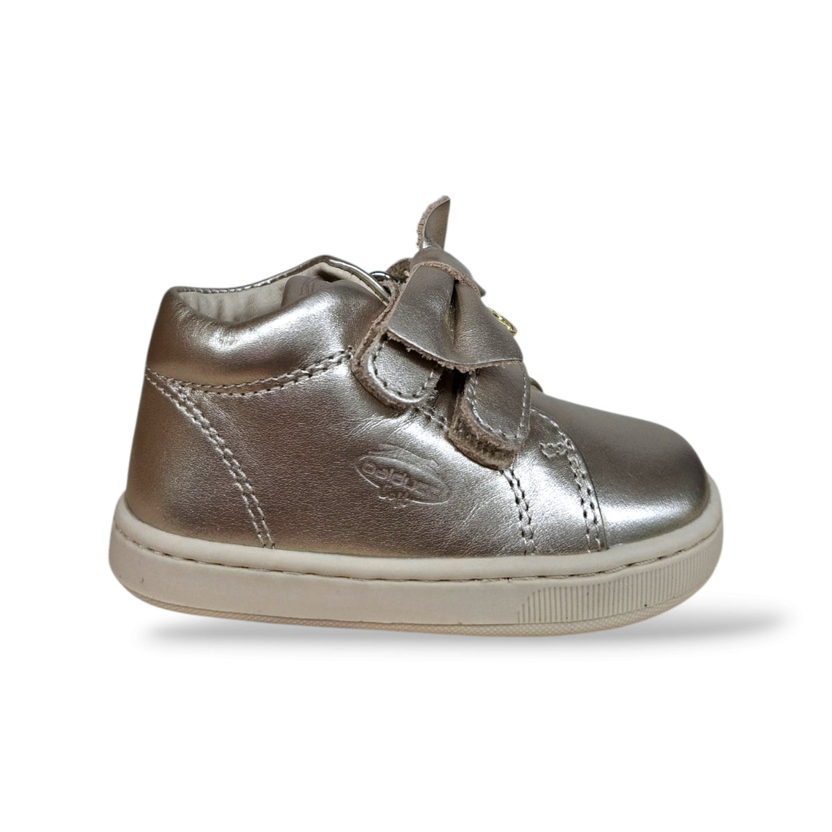balducci-cita-7450-scarpa-primi-passi-bambina-platino-vera-pelle-luminosa-preziosa-velcro-fiocco-estraibile-glamour-fondo-gomma-pieghevole-soft-made-in-italy-battesimo-cerimonia-fotografata-taglie-19-24-scarpetteria-gica-
