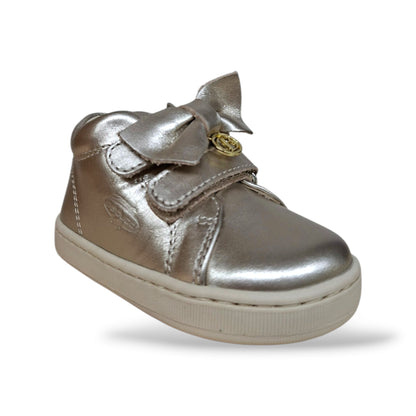 scarpe-battesimo-bambina-balducci-cita-7450-platino-vera-pelle-morbida-luminosa-velcro-fiocco-estraibile-fodera-vera-pelle-sottopiede-vera-pelle-fondo-gomma-soft-made-in-italy-artigianale-glamour-cerimonia-taglie-19-24-scarpetteria-gica-trani
