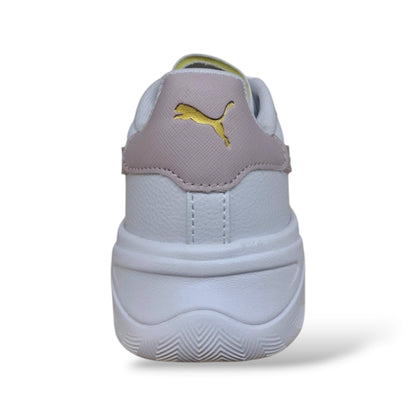 puma-court-bae-408625-bianco-rosa-bambine-ragazze-pelle-design-tennis-moderno-versatile-laccio-elastico-velcro-mezza-taglia-37-5-38-5-felpe-tshirt-pantaloni-cargo-look-casual-sportivo-taglie-28-39-scarpetteria-gica-trani
