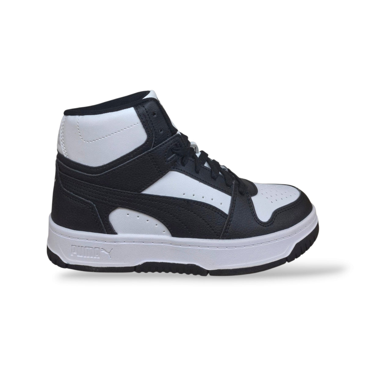 puma-rebound-408800-sneakers-alte-bambini-ragazzi-nero-bianco-pelle-resistente-silhouette-alta-basket-caviglia-lacci-regolabili-mezza-taglia-37-5-38-5-stabile-grintoso-scuola-tempo-libero-autunno-inverno-2026-taglie-36-39-scarpetteria-gica-trani
